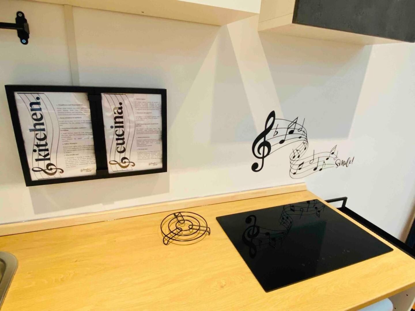 Sound - Apt Con Terrazza E Cucina 3 Min Toledo Naples